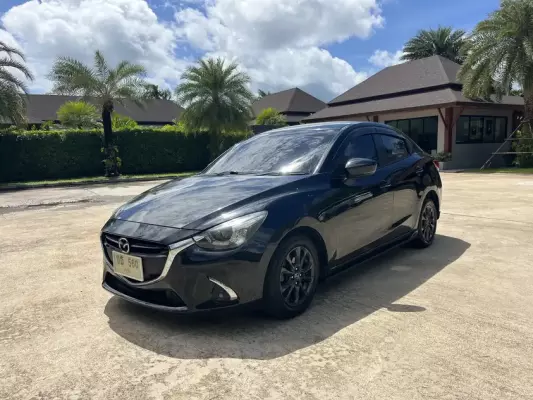 Mazda 2 для аренды в Клонг Муанге