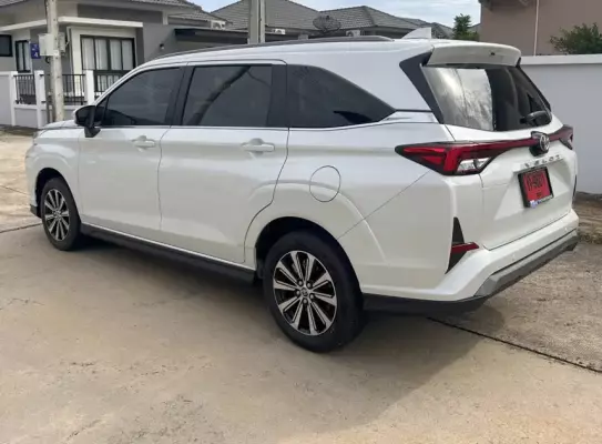 Toyota Veloz для аренды в Дон Саке