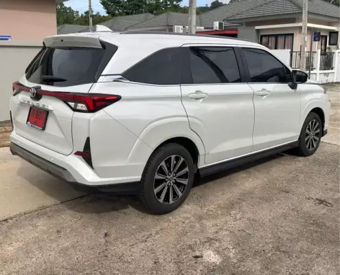 Toyota Veloz для аренды в Дон Саке