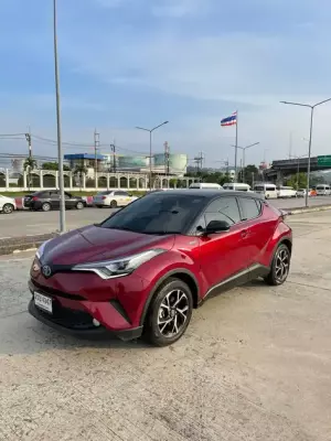 Toyota C-HR для аренды в Таиланд
