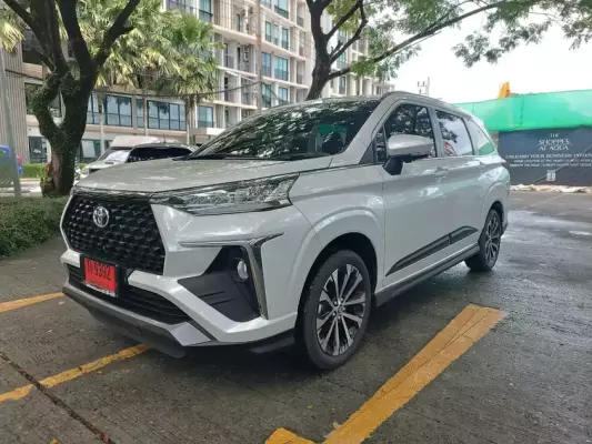 Toyota Veloz для аренды в Клонг Муанге