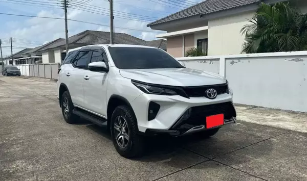 Toyota Fortuner for rent in Don Sak