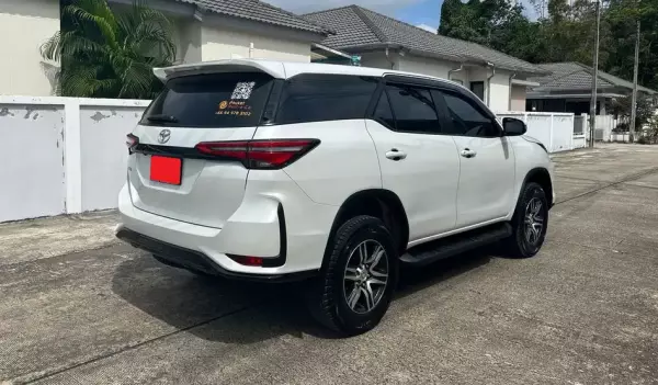 Toyota Fortuner for rent in Don Sak