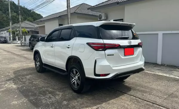 Toyota Fortuner for rent in Don Sak
