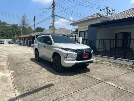 Mitsubishi Pajero Sport for rent in Don Sak