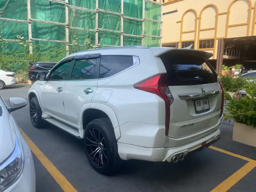 Mitsubishi Pajero for rent in Bang Tao