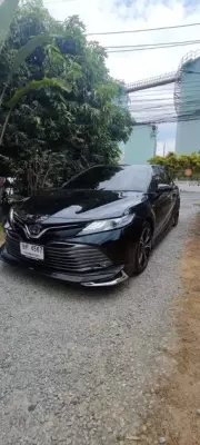 Toyota Camry for rent in Kamala