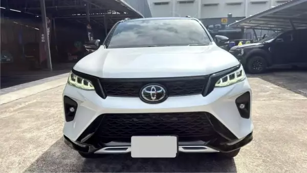 Toyota Fortuner for rent in Thailand