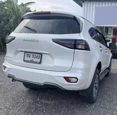 Isuzu MU-X for rent in Chalong