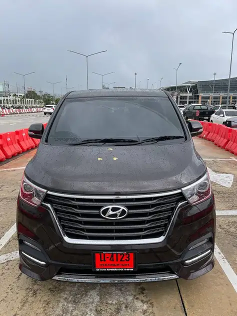 Hyundai H1 for rent in Kata