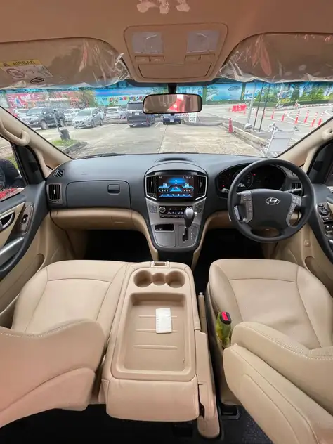 Hyundai H1 for rent in Kata