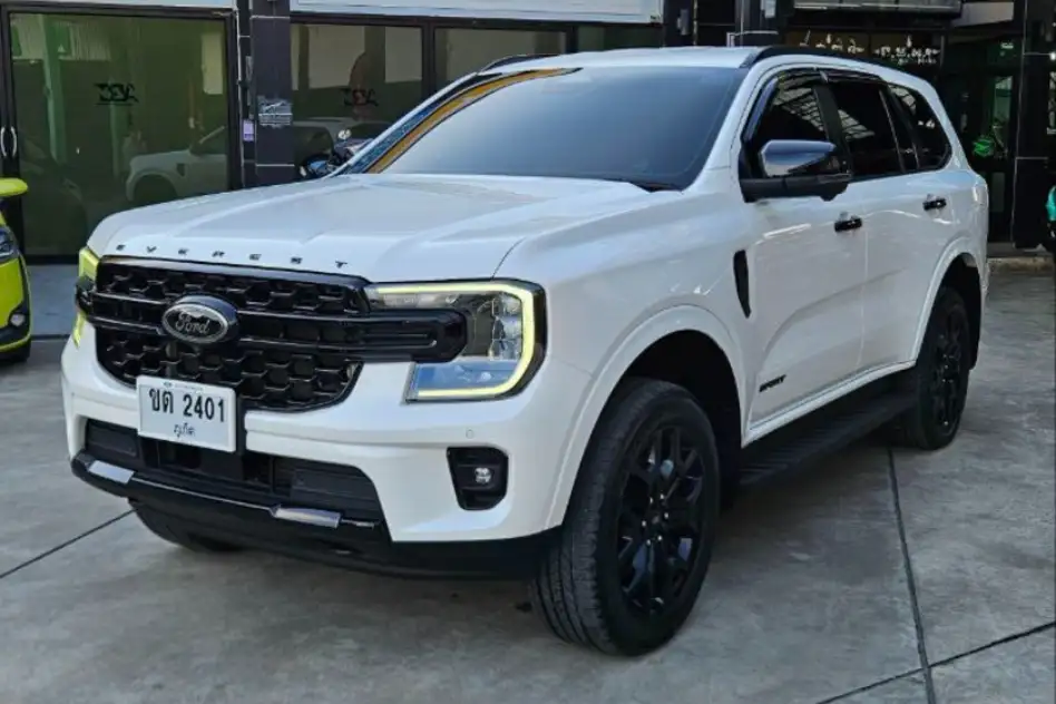 Ford Everest for rent in Thailand