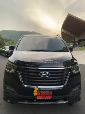 Hyundai H1 for rent in Cape Panwa