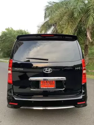 Hyundai H1 for rent in Cape Panwa
