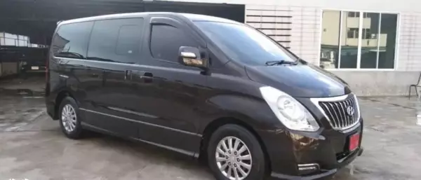 Hyundai H1 for rent in Thailand