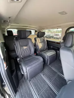 Toyota Majesty ให้เช่า ที่ประเทศไทย