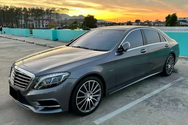 Mercedes S500 Maybach for rent in Thailand