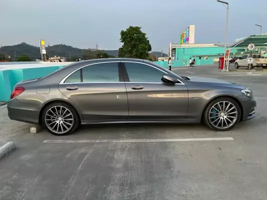 Mercedes S500 Maybach for rent in Thailand