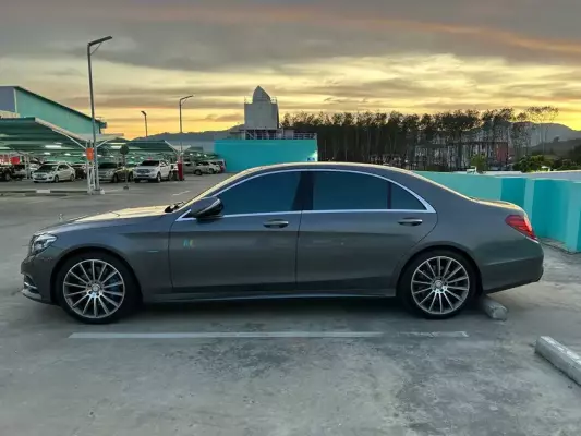 Mercedes S500 Maybach for rent in Thailand
