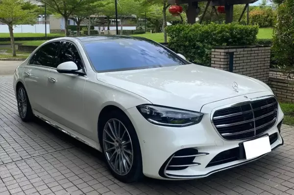 Mercedes S 580 e for rent in Thailand