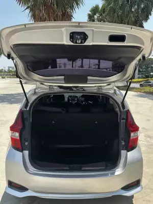Nissan Note for rent in Bangkok
