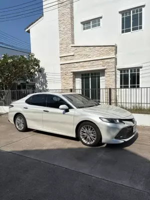 Toyota Camry ให้เช่า ที่ประเทศไทย