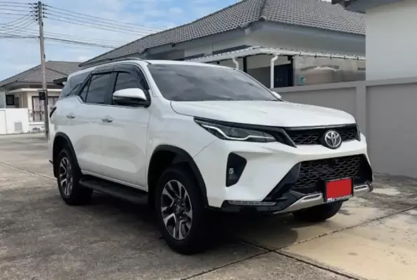 Toyota Fortuner for rent in Don Sak