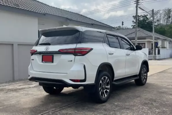 Toyota Fortuner for rent in Don Sak