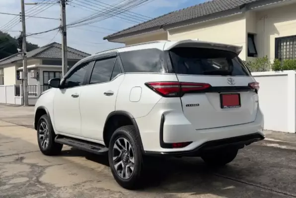 Toyota Fortuner for rent in Don Sak