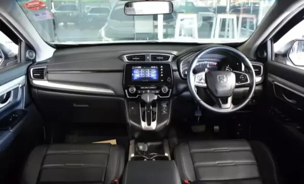 Honda CR-V for rent in Phuket