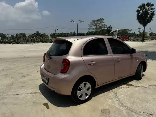Nissan March для аренды в Бангкоке