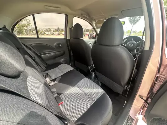 Nissan March для аренды в Бангкоке