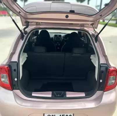 Nissan March для аренды в Бангкоке
