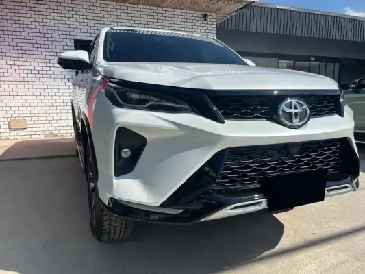 Toyota Fortuner for rent in Maenam