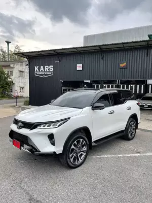 Toyota Fortuner for rent in Thailand