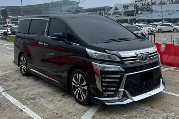 Toyota Vellfire for rent in Thailand