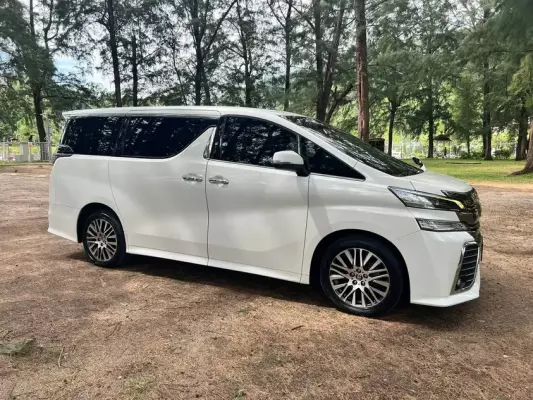 Toyota Vellfire for rent in Thailand