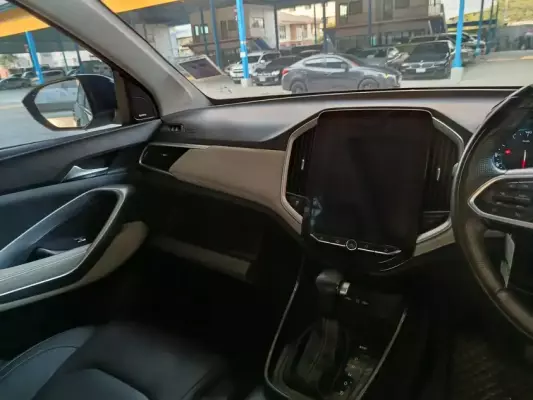 Chevrolet Captiva for rent in Thailand
