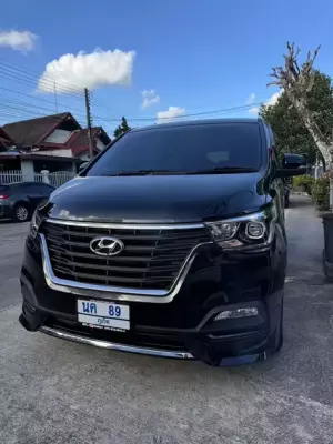 Hyundai H1 for rent in Thailand