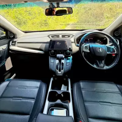 Honda CR-V for rent in Thailand