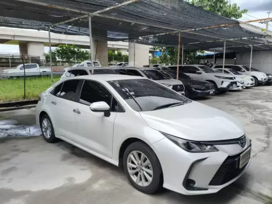 Toyota Corolla Altis for rent in Bangkok