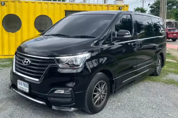 Hyundai H1 for rent in Thailand