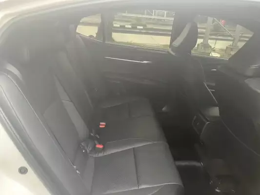 Toyota Camry for rent in Samut Prakan