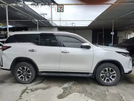 Toyota Fortuner for rent in Pattaya