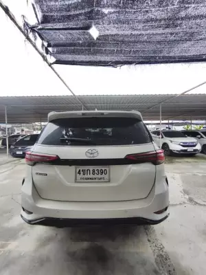 Toyota Fortuner for rent in Pattaya