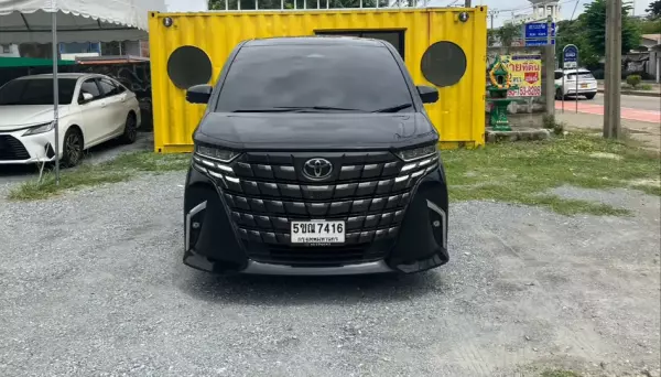 Toyota Alphard for rent in Thailand