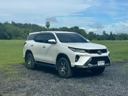 Toyota Fortuner for rent in Don Sak