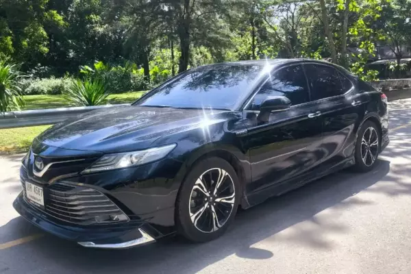 Toyota Camry for rent in Bang Tao