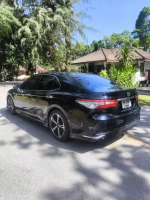 Toyota Camry for rent in Kamala
