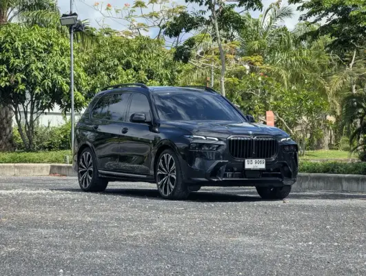 BMW X7 for rent in Thailand